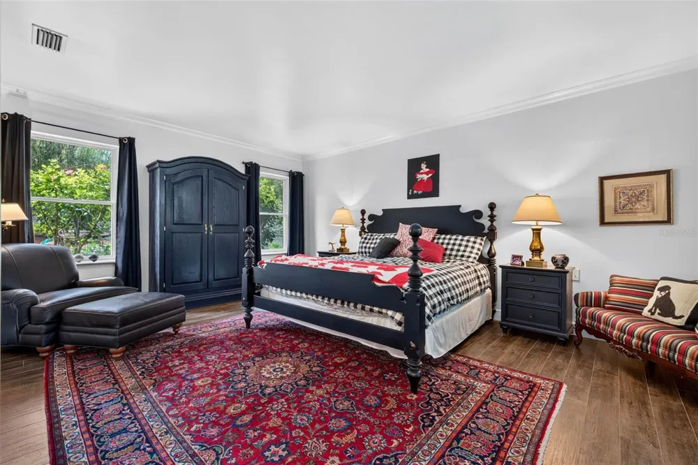 602 S RIVERHILLS DRIVE Temple Terrace, FL 33617