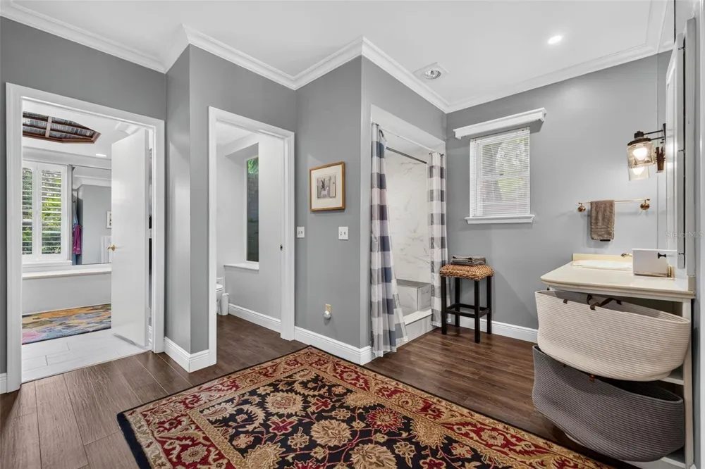 602 S RIVERHILLS DRIVE Temple Terrace, FL 33617