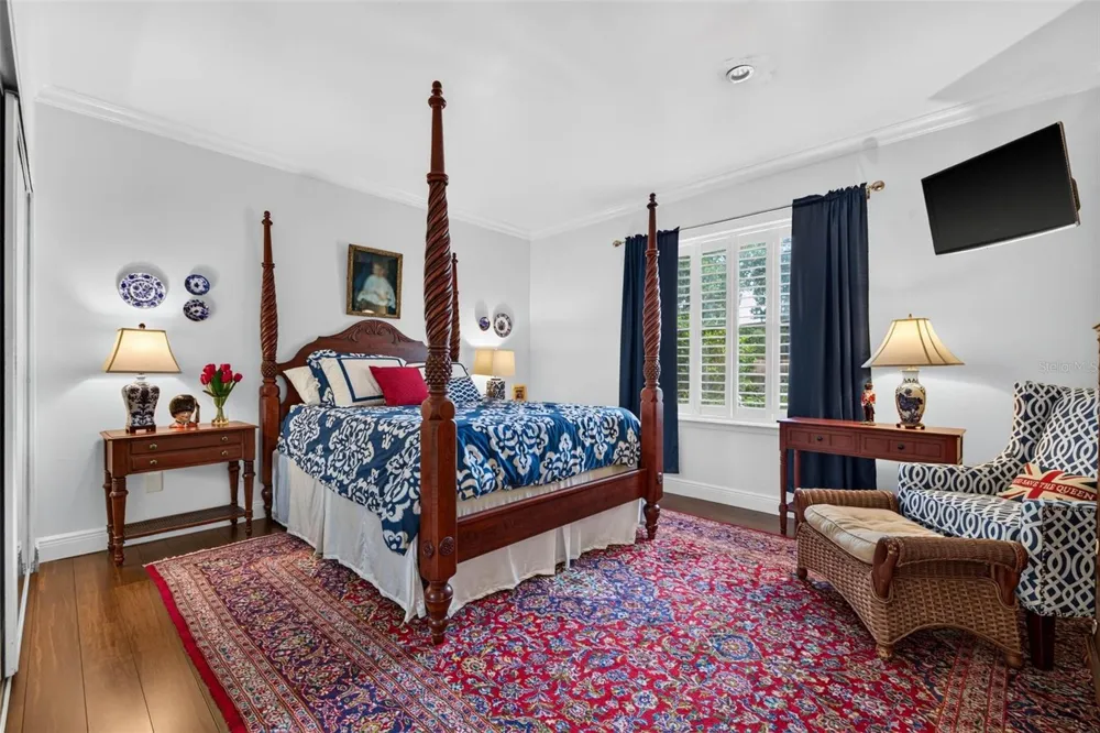 602 S RIVERHILLS DRIVE Temple Terrace, FL 33617