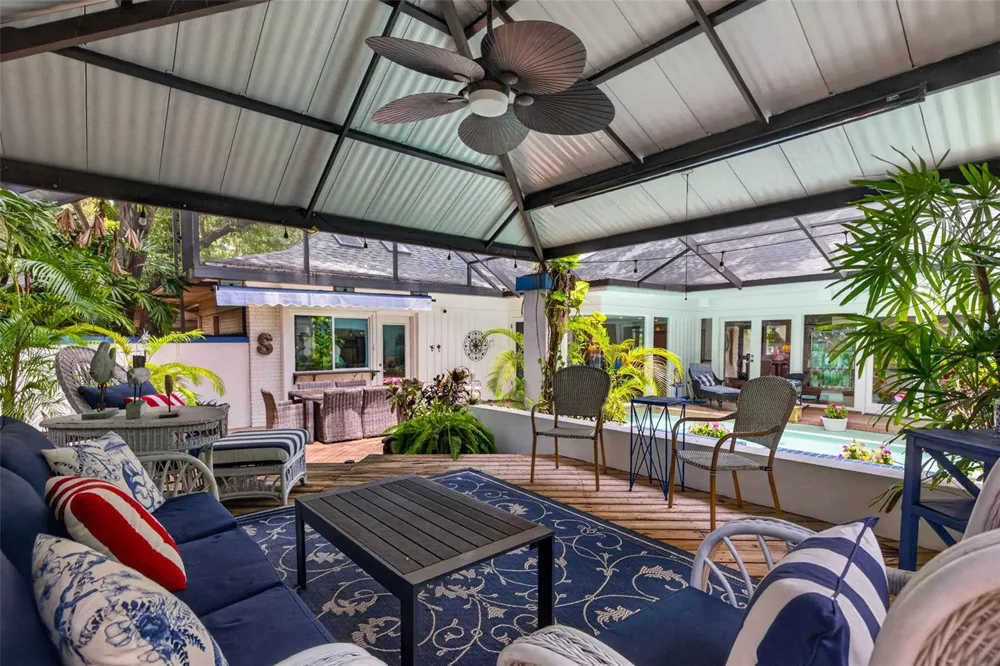 602 S RIVERHILLS DRIVE Temple Terrace, FL 33617
