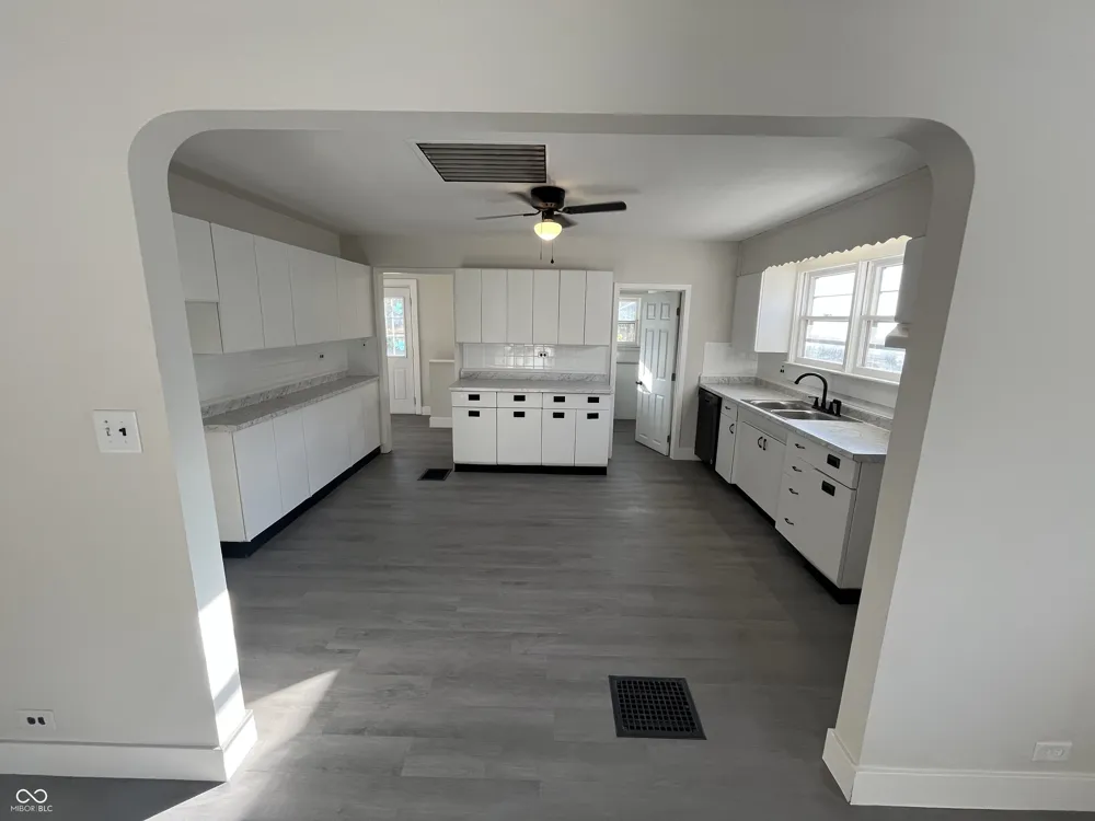 1509 Liberty Avenue Terre Haute, IN 47807