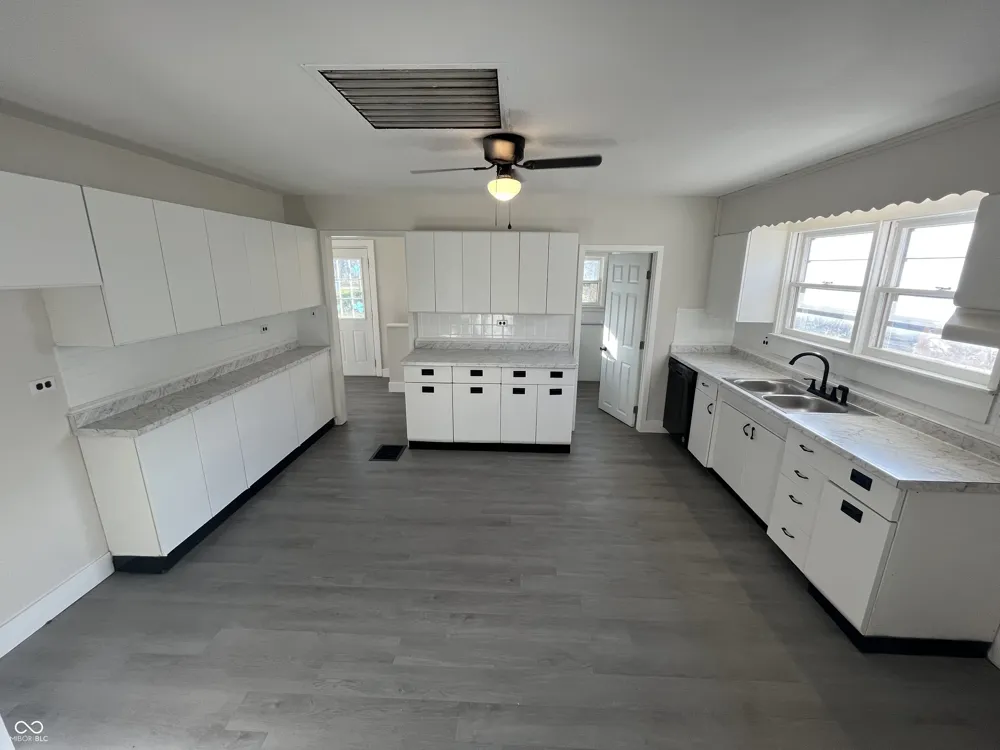 1509 Liberty Avenue Terre Haute, IN 47807