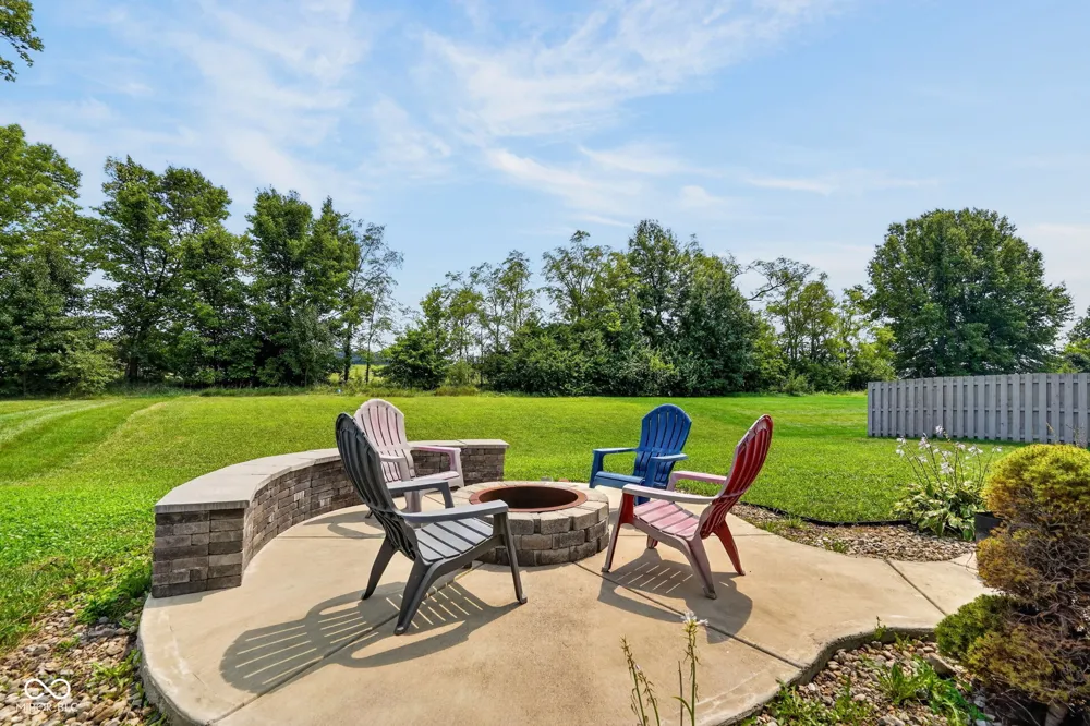 8819 Castleblaney Drive Brownsburg, IN 46112
