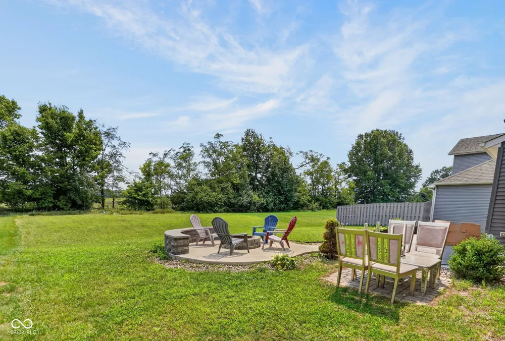 8819 Castleblaney Drive Brownsburg, IN 46112