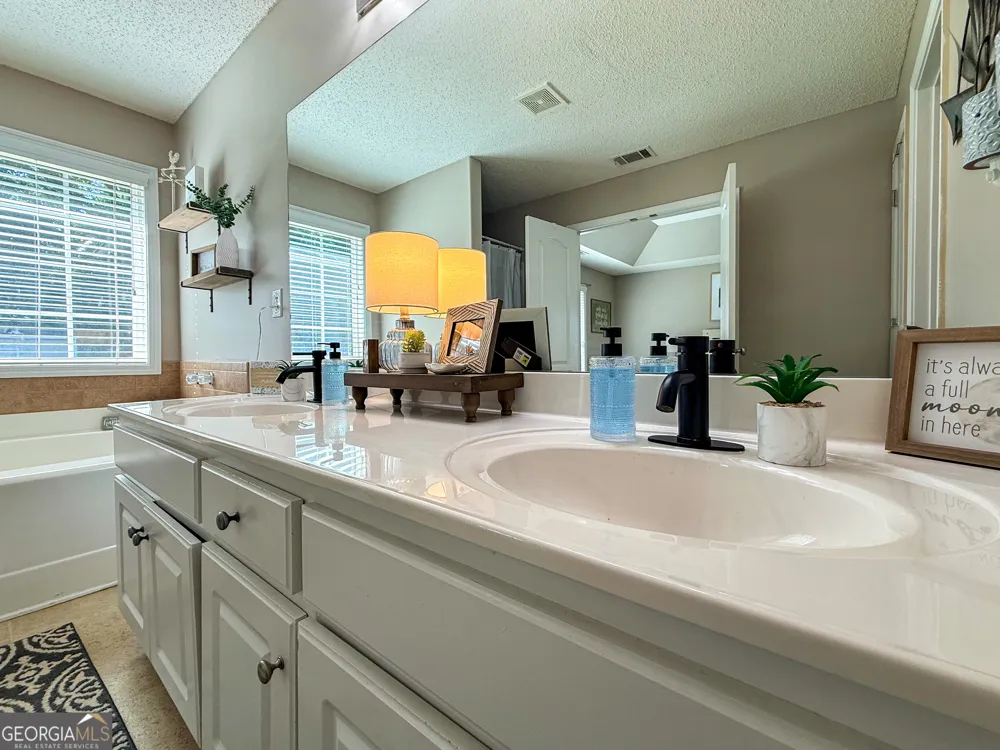 255 River Mist CIR Jefferson, GA 30549