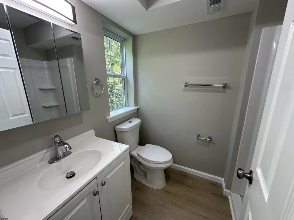 6 Oyster Bay Absecon, NJ 08201