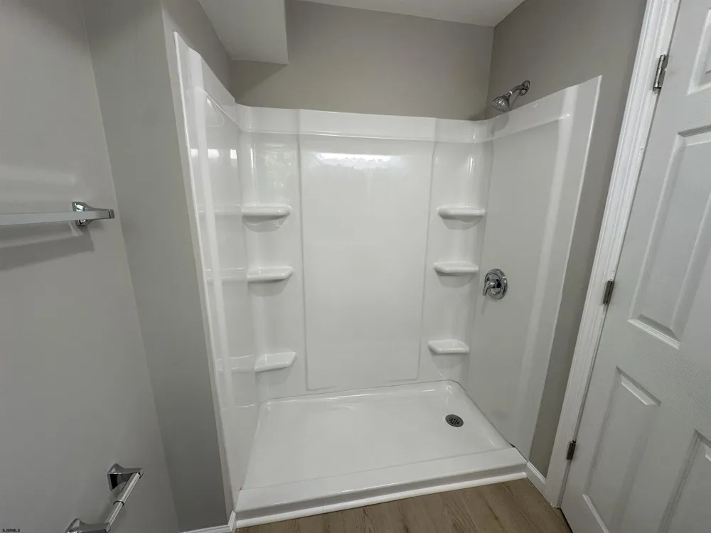 6 Oyster Bay Absecon, NJ 08201