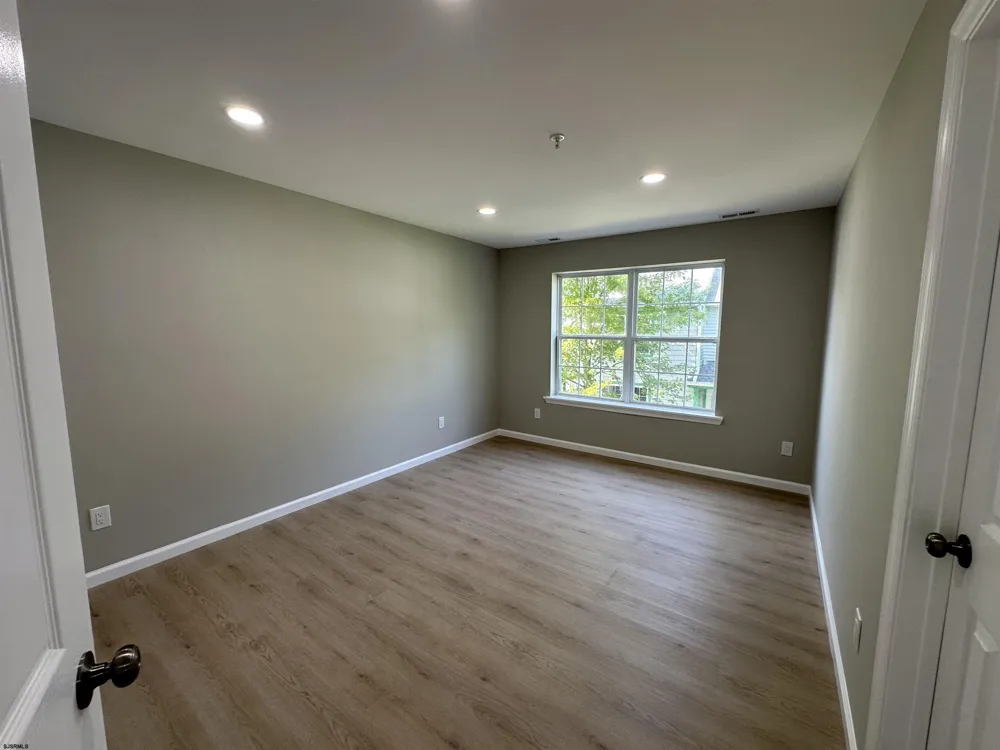 6 Oyster Bay Absecon, NJ 08201