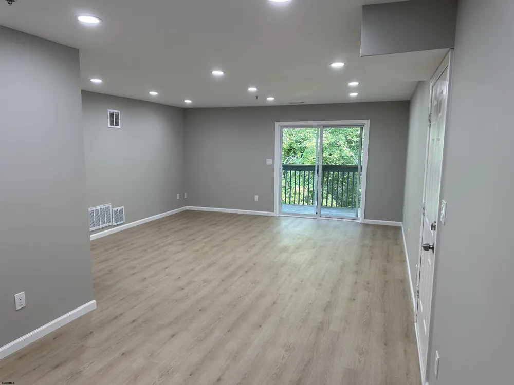 6 Oyster Bay Absecon, NJ 08201