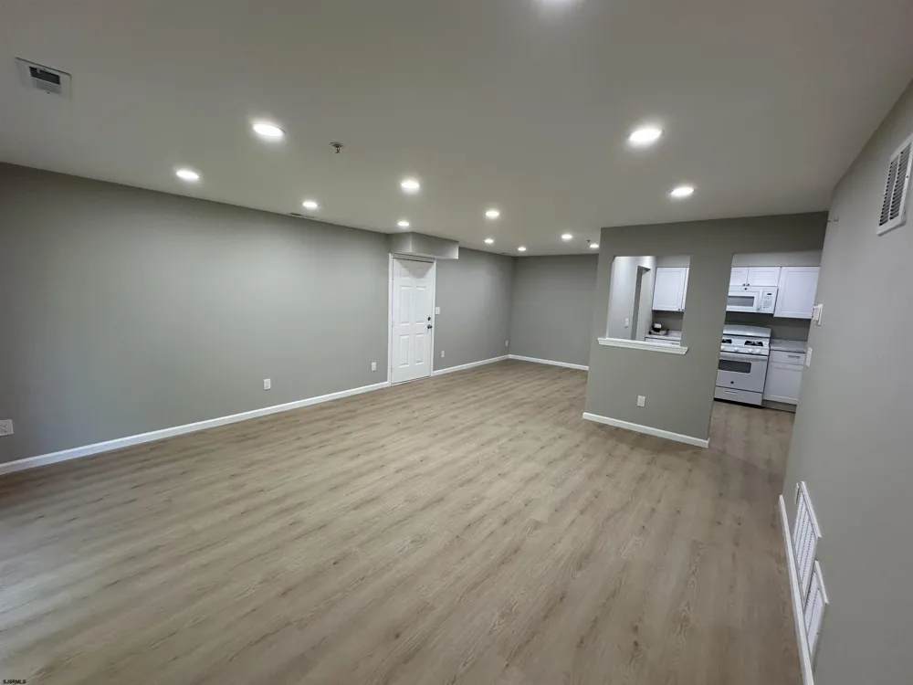 6 Oyster Bay Absecon, NJ 08201
