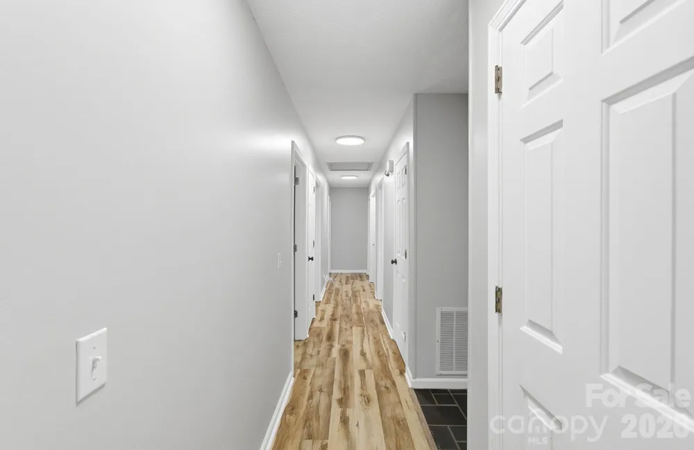 3020 Chestnut Tree Road Hendersonville, NC 28792