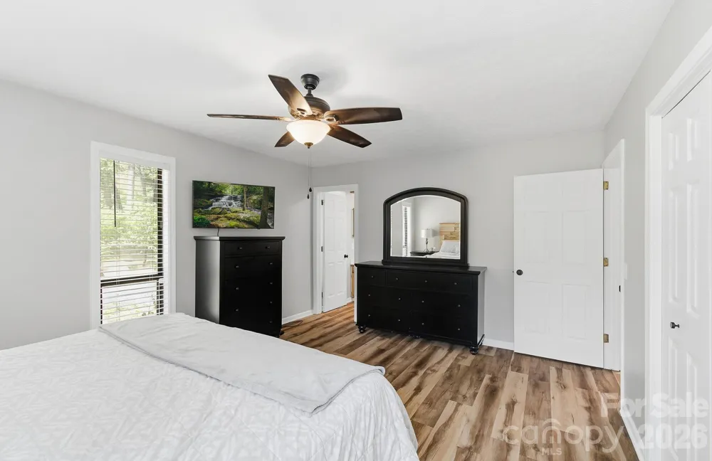 3020 Chestnut Tree Road Hendersonville, NC 28792