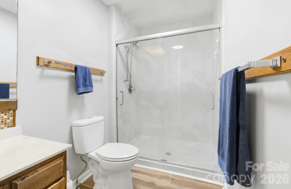 3020 Chestnut Tree Road Hendersonville, NC 28792