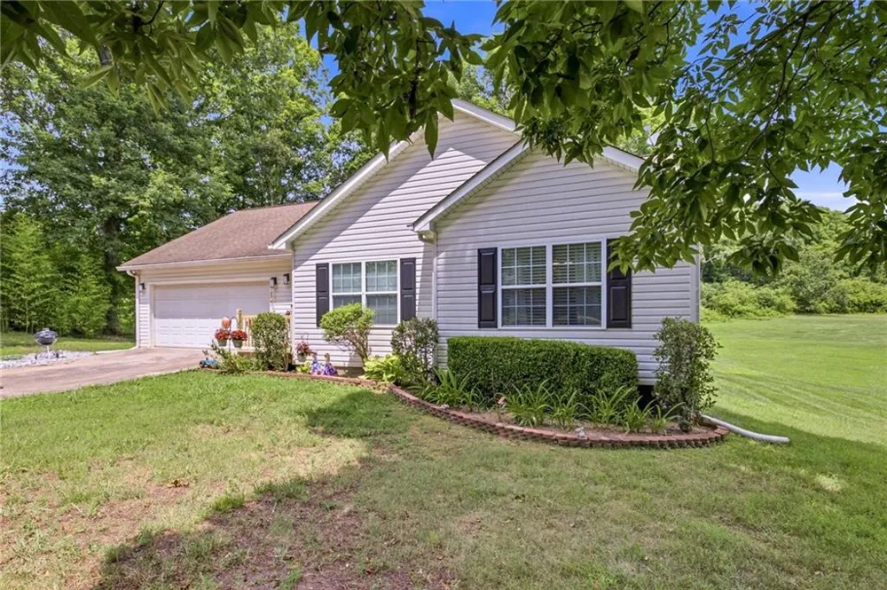 126 Windchime Circle Demorest, GA 30535