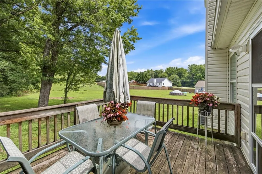 126 Windchime Circle Demorest, GA 30535