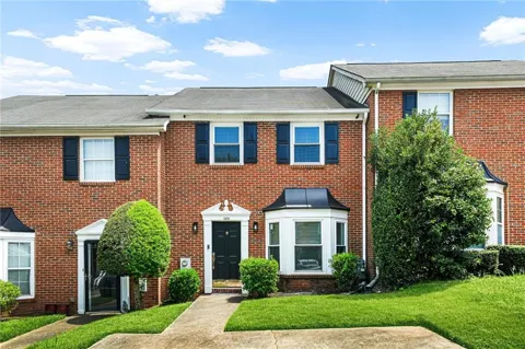1528 Paces Ferry North Drive