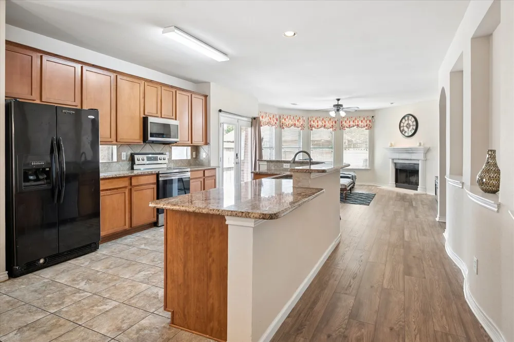 608 Bonham Drive Lavon, TX 75166