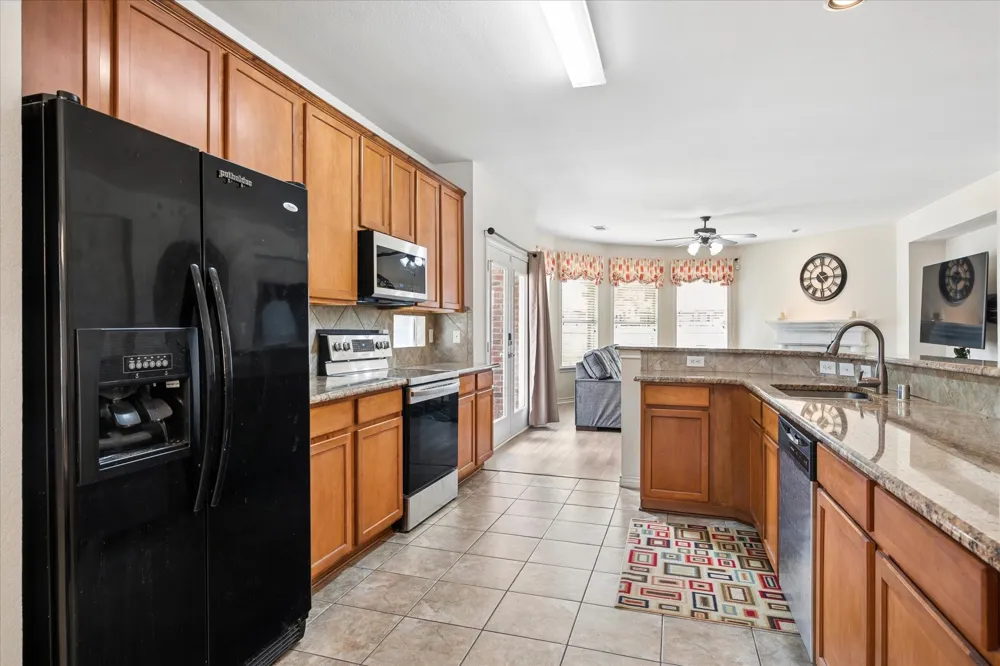 608 Bonham Drive Lavon, TX 75166