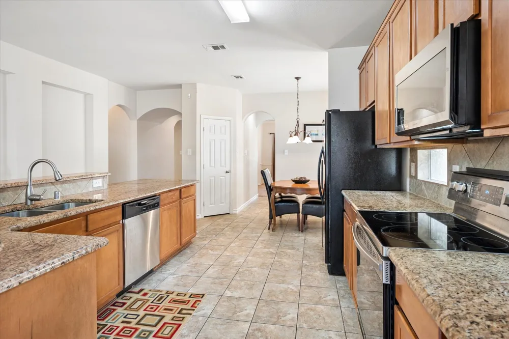 608 Bonham Drive Lavon, TX 75166