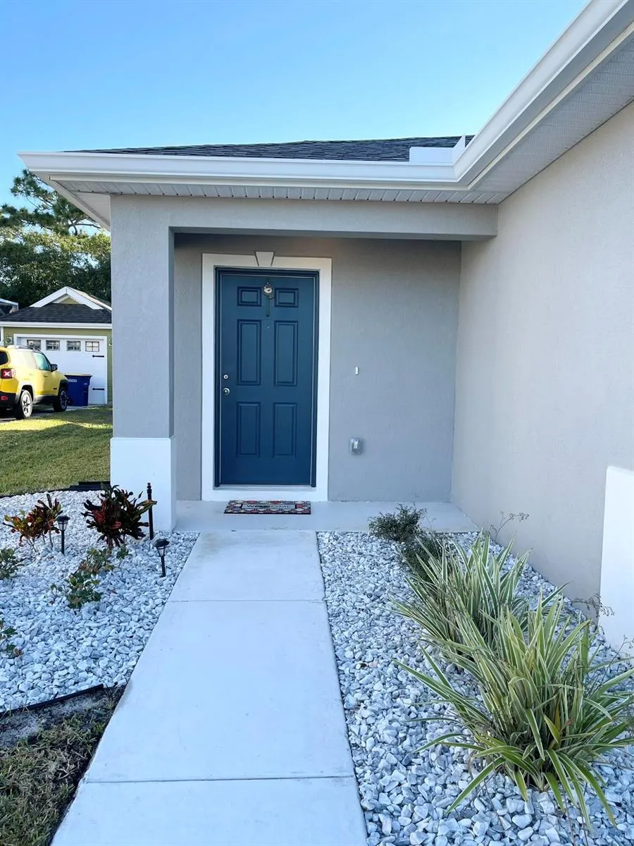 3368 Park Drive Fort Pierce, FL 34982