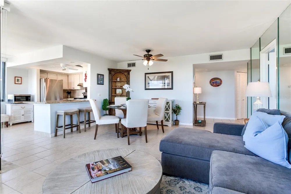 6104 PALMA DEL MAR BOULEVARD S #404 St Petersburg, FL 33715