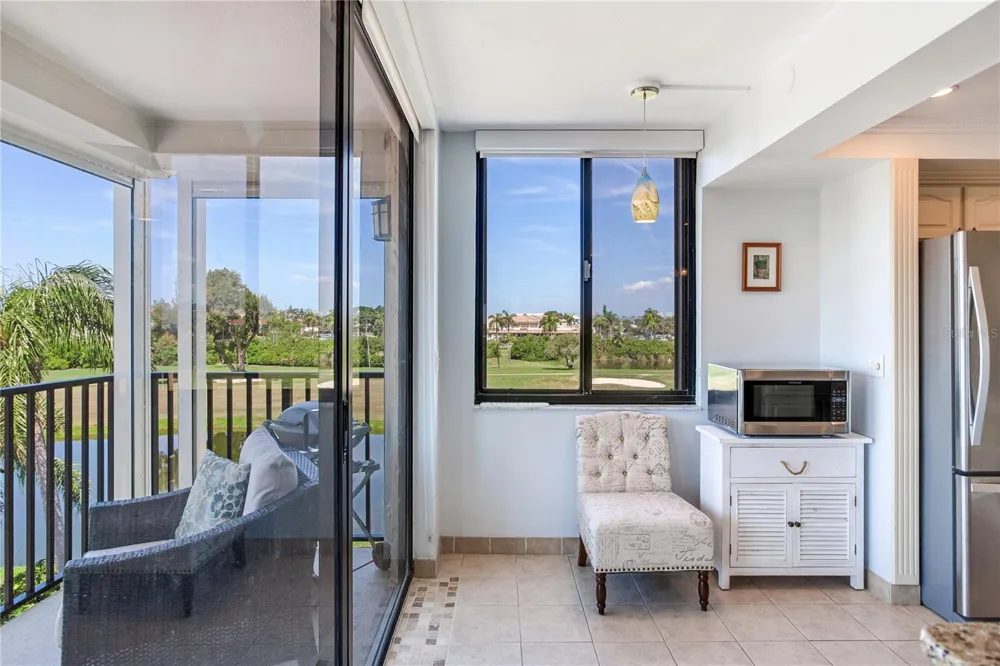 6104 PALMA DEL MAR BOULEVARD S #404 St Petersburg, FL 33715