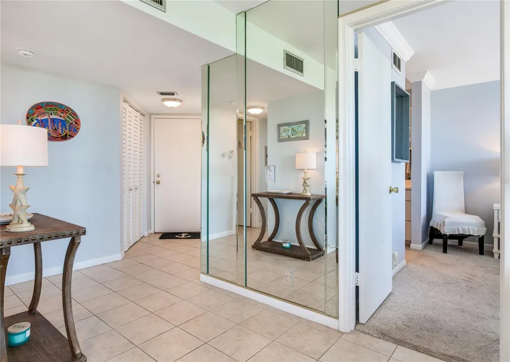 6104 PALMA DEL MAR BOULEVARD S #404 St Petersburg, FL 33715