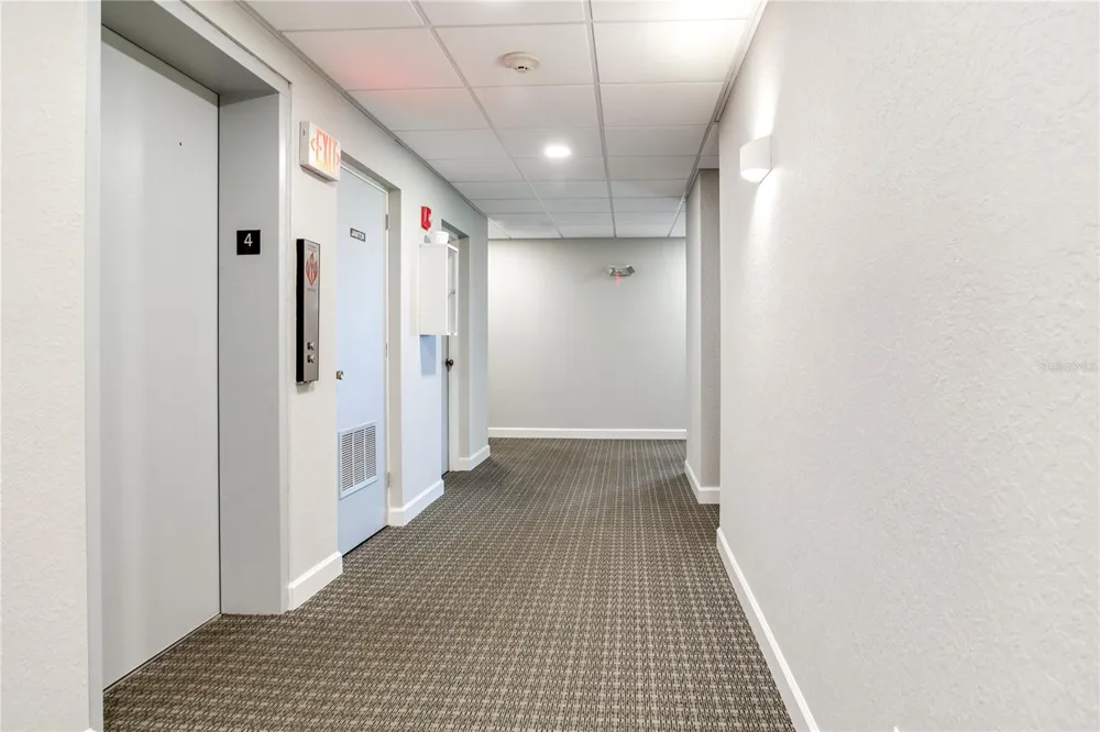 6104 PALMA DEL MAR BOULEVARD S #404 St Petersburg, FL 33715