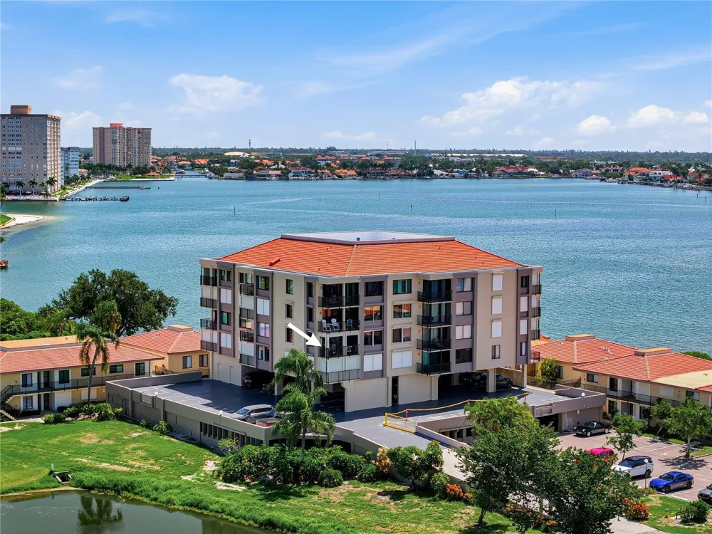 6104 PALMA DEL MAR BOULEVARD S #404 St Petersburg, FL 33715