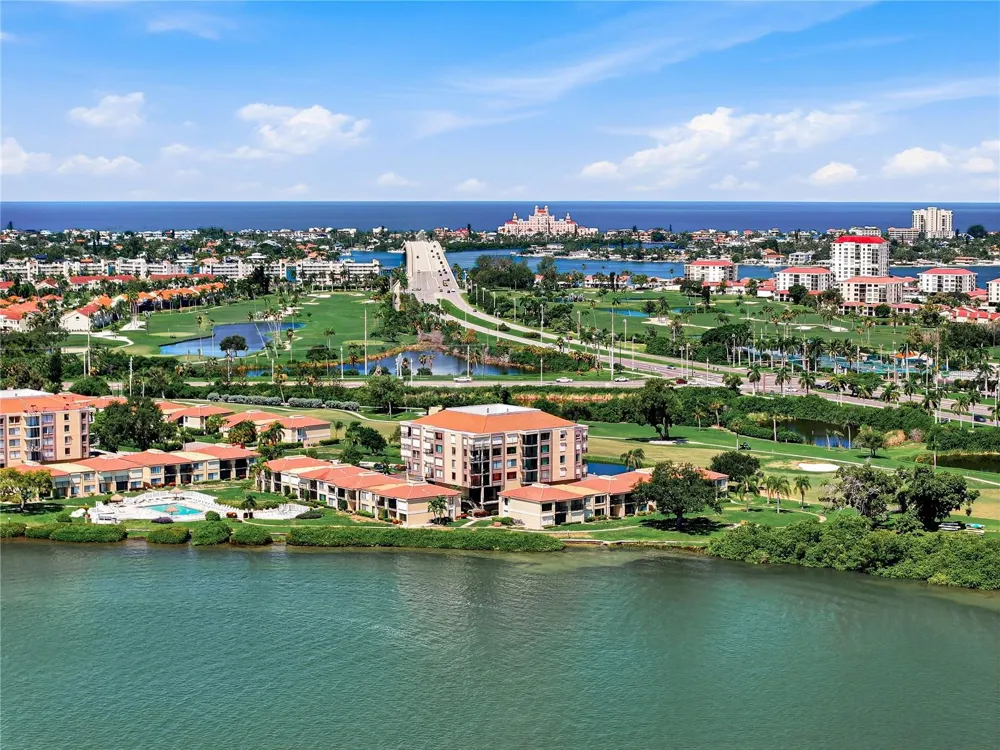 6104 PALMA DEL MAR BOULEVARD S #404 St Petersburg, FL 33715
