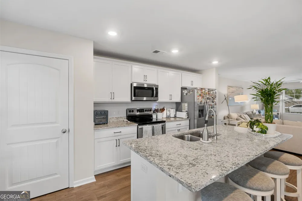 5 Newberry DR Savannah, GA 31419
