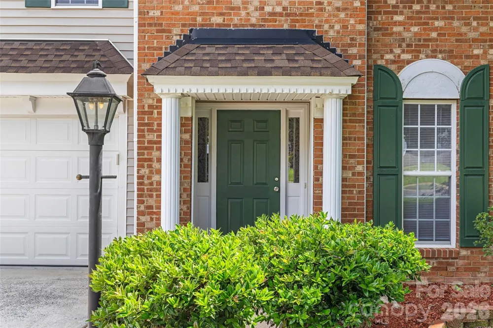 3042 Wyntree Court Matthews, NC 28104