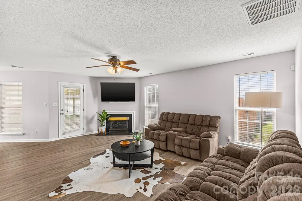 3042 Wyntree Court Matthews, NC 28104