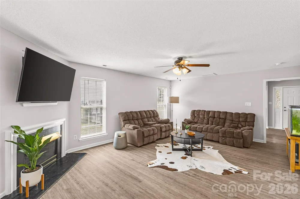 3042 Wyntree Court Matthews, NC 28104
