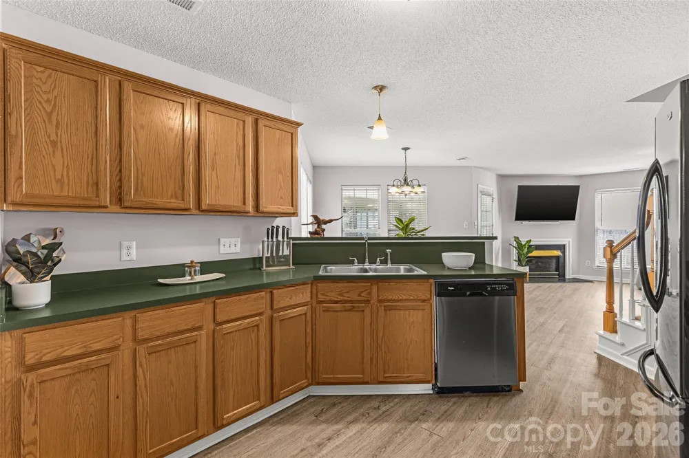 3042 Wyntree Court Matthews, NC 28104