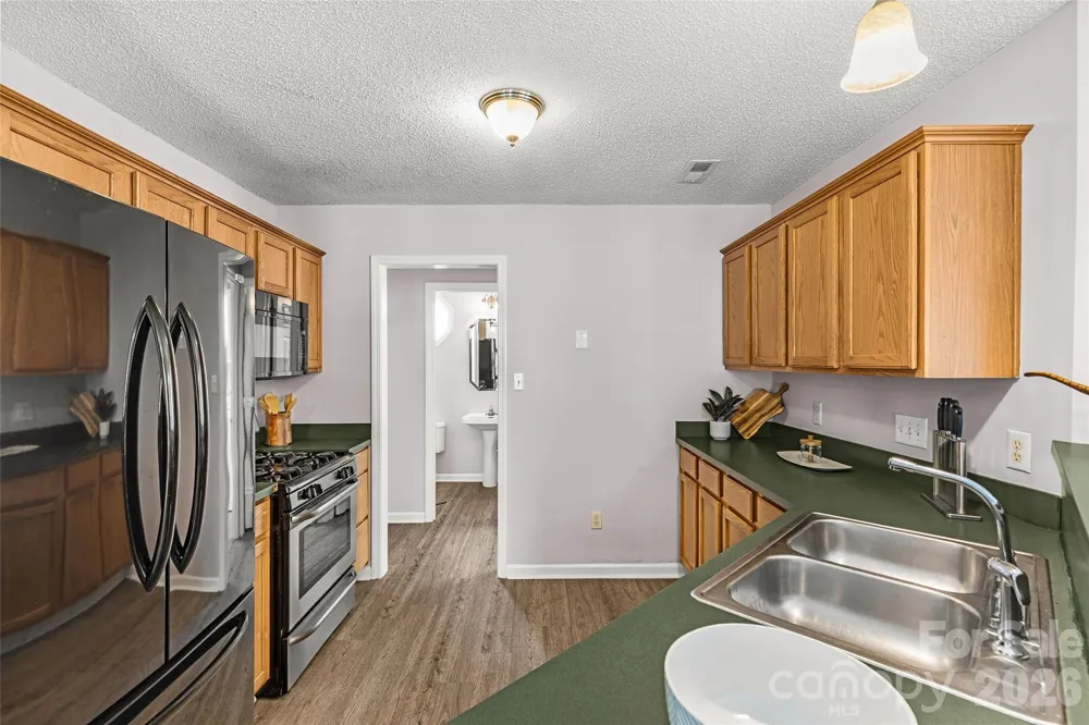 3042 Wyntree Court Matthews, NC 28104