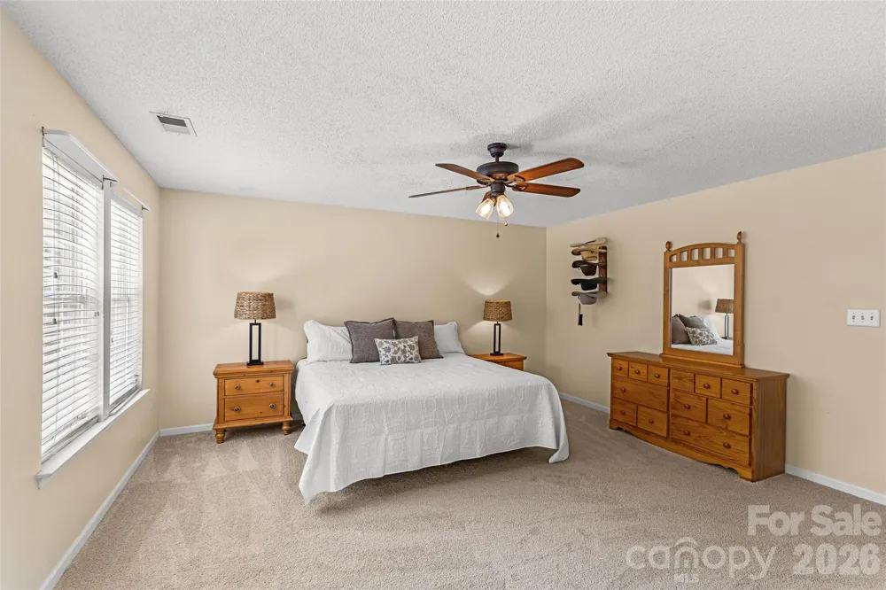 3042 Wyntree Court Matthews, NC 28104
