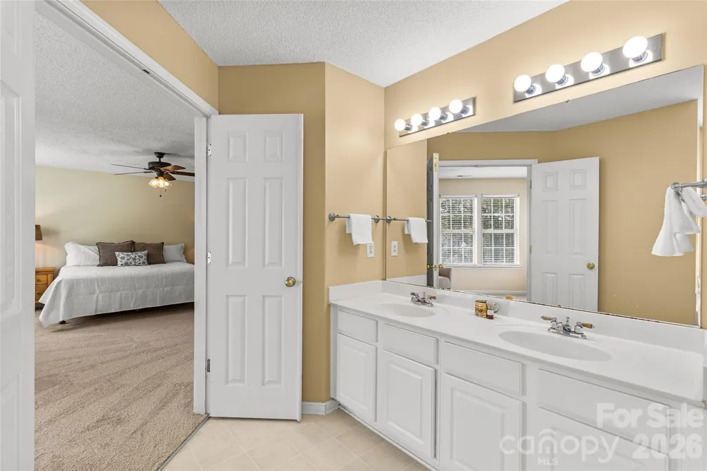 3042 Wyntree Court Matthews, NC 28104