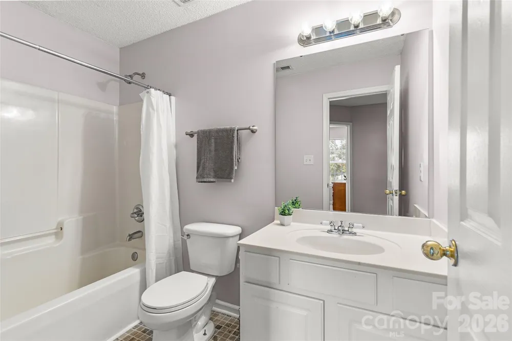 3042 Wyntree Court Matthews, NC 28104