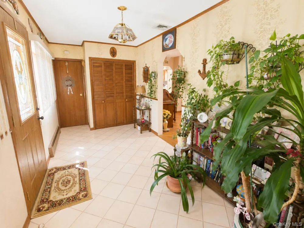 67 King Road Rocky Point, NY 11778