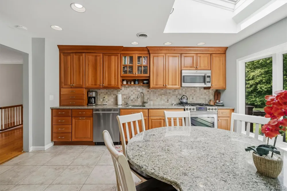 12 Little Brook Lane New City, NY 10956