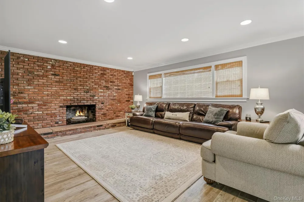 12 Little Brook Lane New City, NY 10956