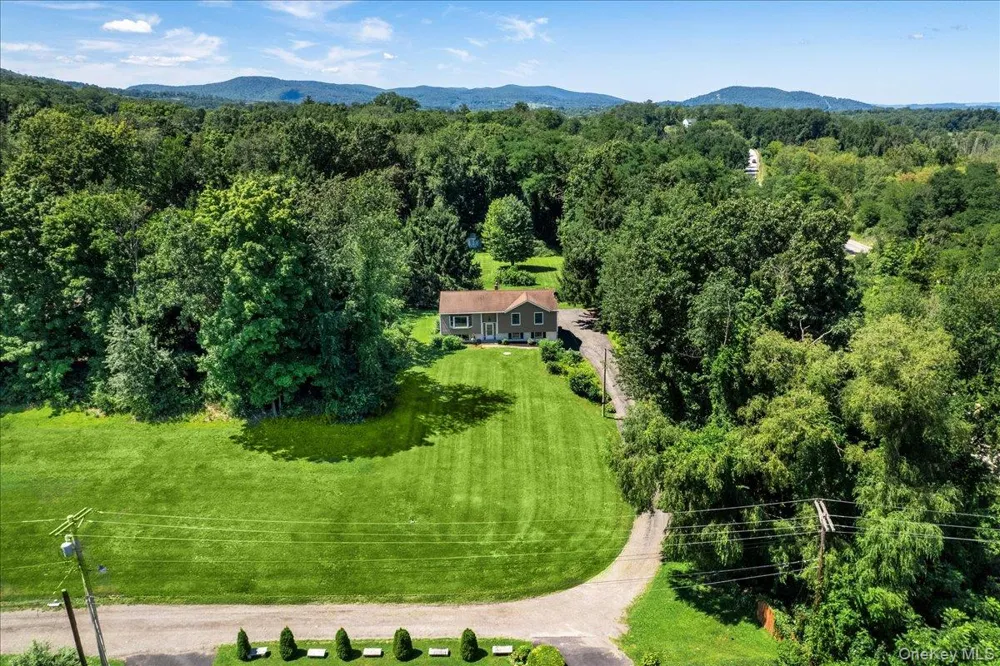3 Jaycox Lane Hopewell Junction, NY 12533