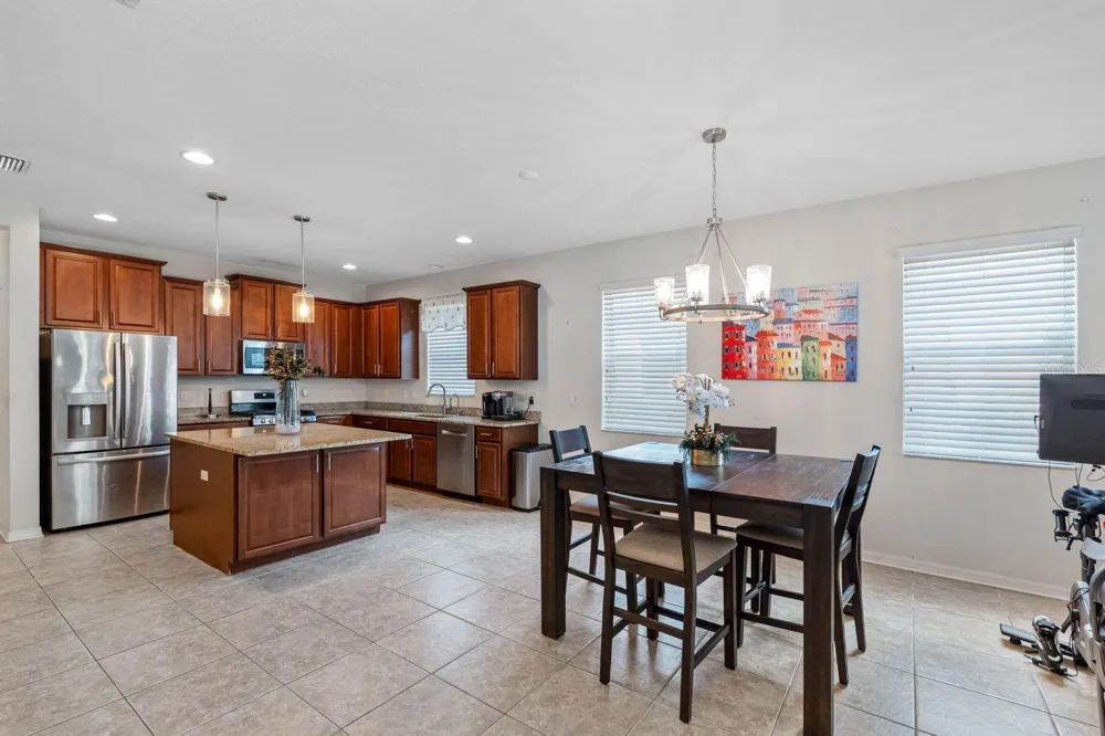 15913 OAKLEAF RUN DRIVE Lithia, FL 33547