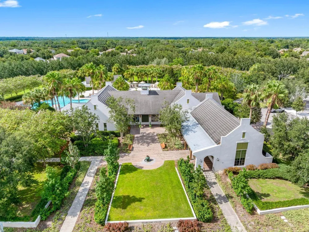 15913 OAKLEAF RUN DRIVE Lithia, FL 33547