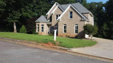 318 Waterford Circle