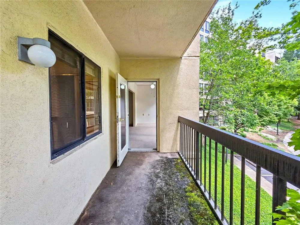 1800 Clairmont Lake #A204 Decatur, GA 30033