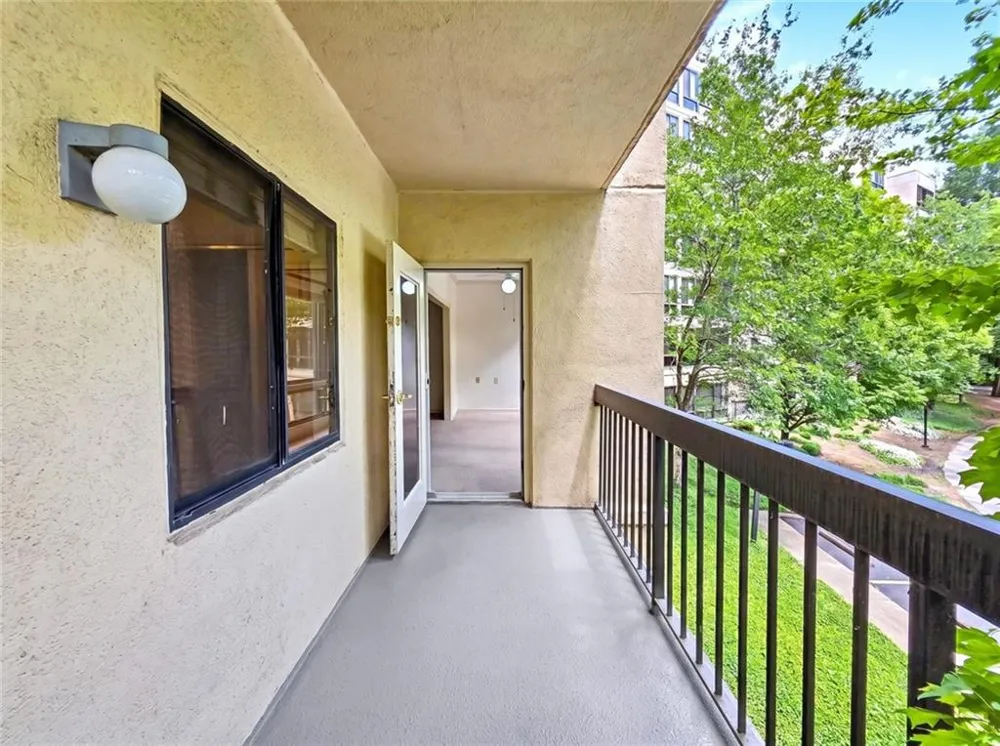 1800 Clairmont Lake #A204 Decatur, GA 30033