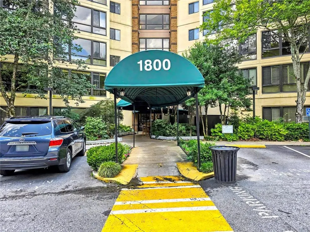 1800 Clairmont Lake #A204 Decatur, GA 30033