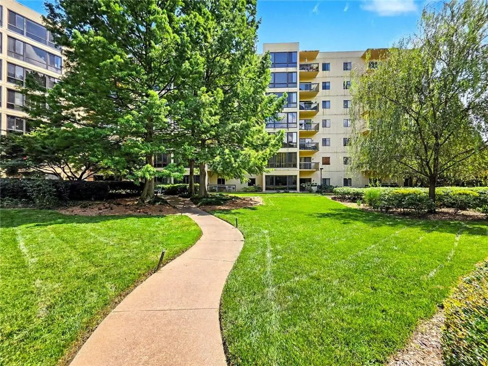 1800 Clairmont Lake #A204 Decatur, GA 30033